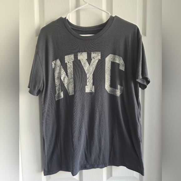 Grayson Threads Dark Gray NYC Graphic Tee - Picture 1 of 4